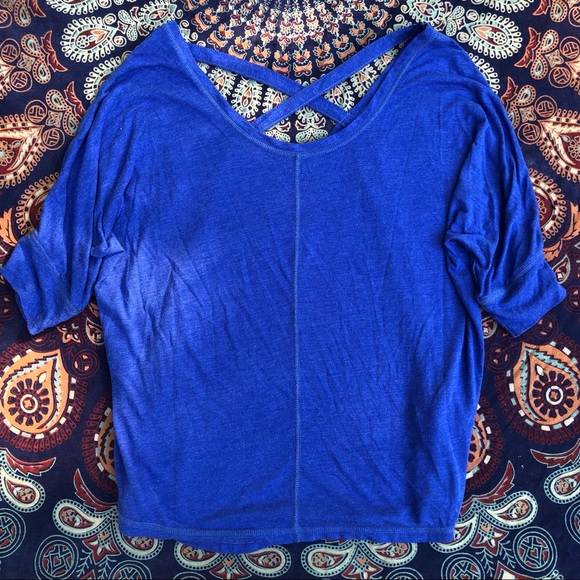 3for$10🌸 Reebok Criss-Cross Back Top Size Small - Picture 1 of 3